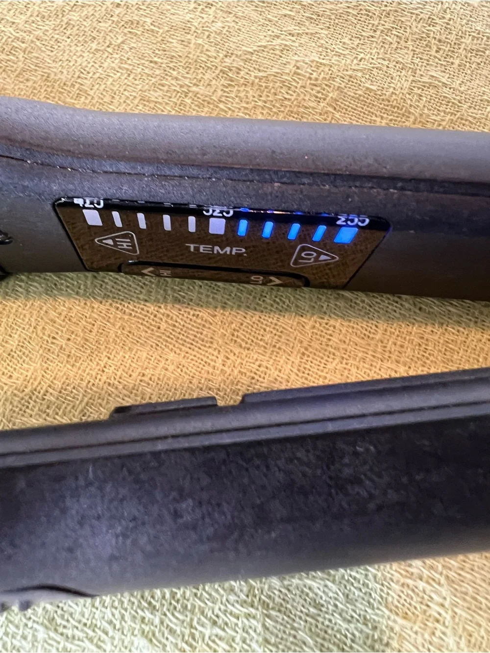 Harry Josh Pro Tools Black electric Flat Iron